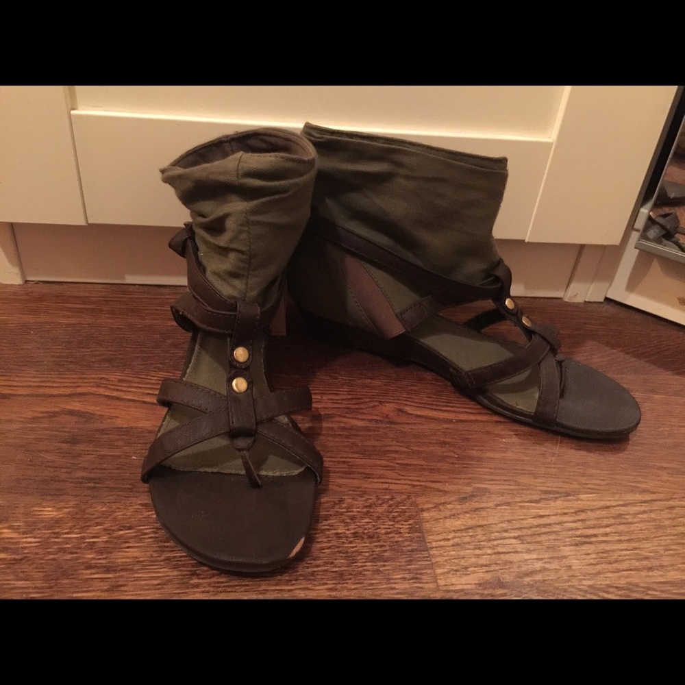 Express gladiator sandals